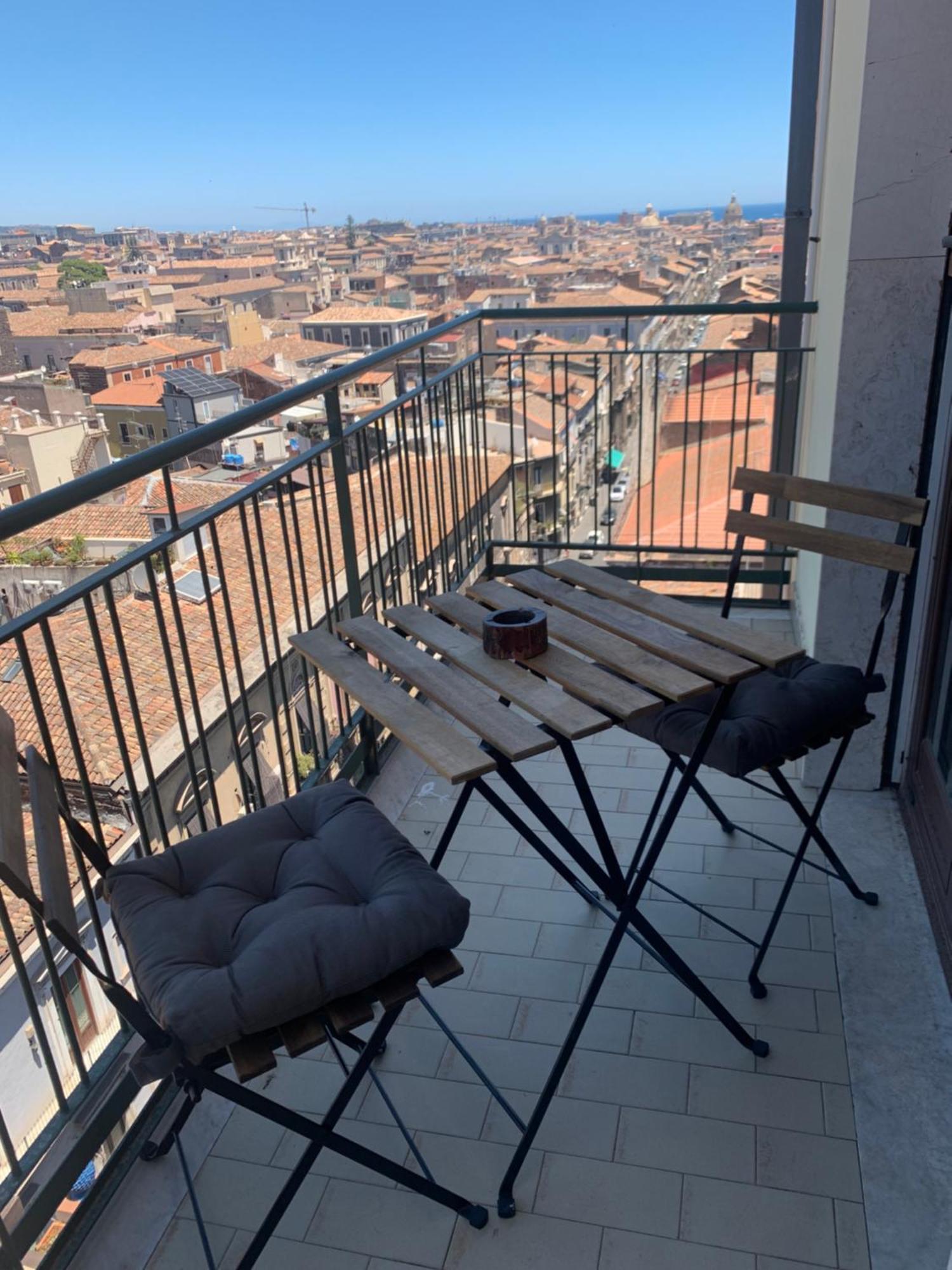 Atticogaribaldi Apartment Катания Екстериор снимка